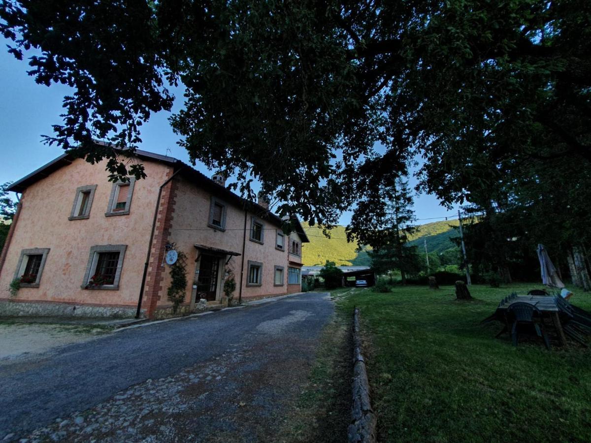 B&B Calecatine Rocca di Botte Exterior foto